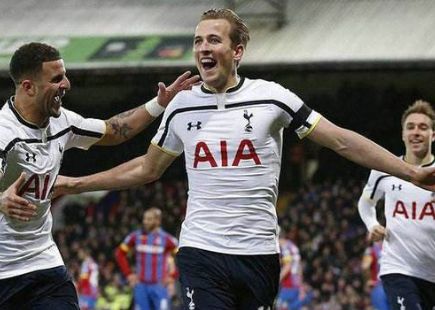 而从他的履 而从他的履